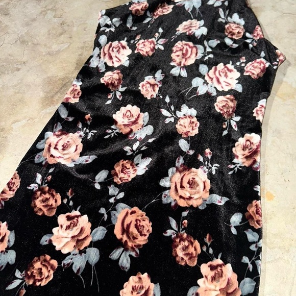 Coquette sexy body con rosette dress - Picture 3 of 6